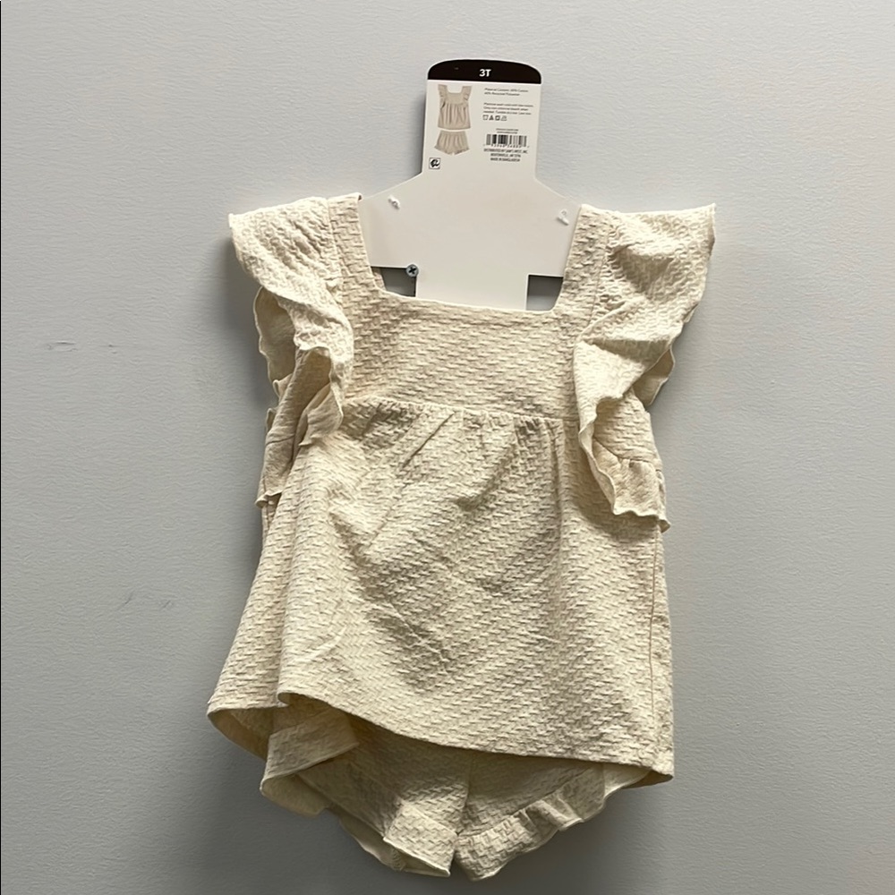 Kids Cream Ruffle Matching Set - Picture 2 of 6